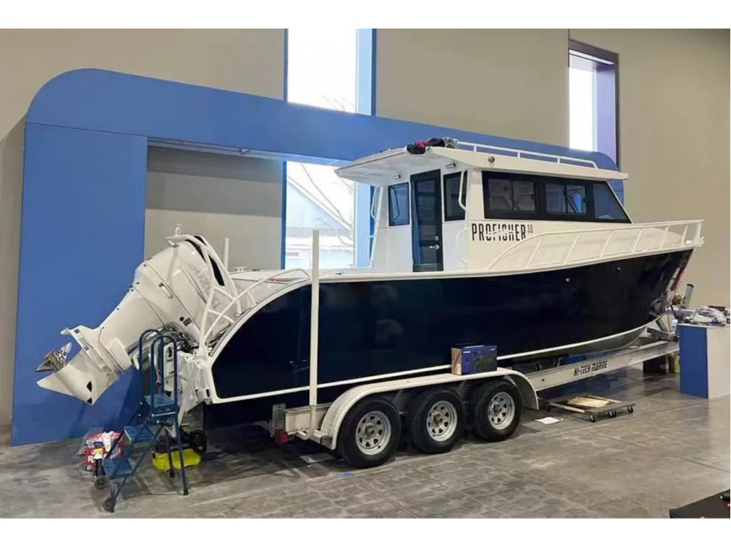 เรือยอทช์ Yachts สำหรับตกปลาสุดหรู
